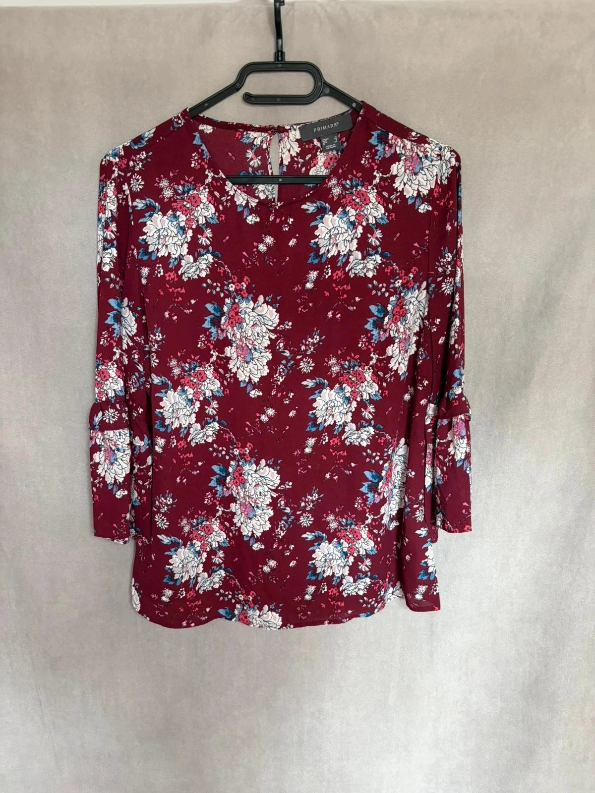 Jolie blouse fleurie taille 38